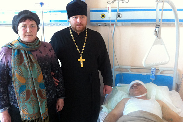 Священнослужители Казанской епархии навестили в больницах пострадавших при пожаре
