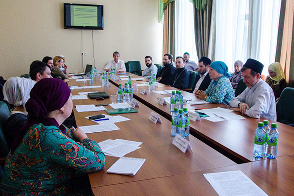 В Казани состоялся круглый стол «Актуальные проблемы современного религиозного образования и пути его совершенствования»