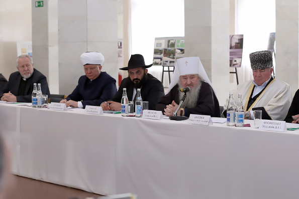 Глава Татарстанской митрополии выступил на прошедшем в Нальчике заседании Общественного совета СКФО