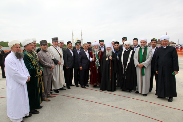 Митрополит Феофан принял участие в закладке памятной капсулы в основание Болгарской исламской академии