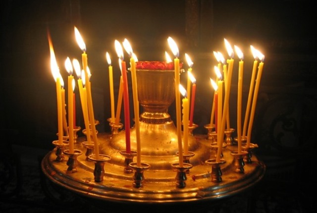 Зажги свечу в Храме Гроба Господня