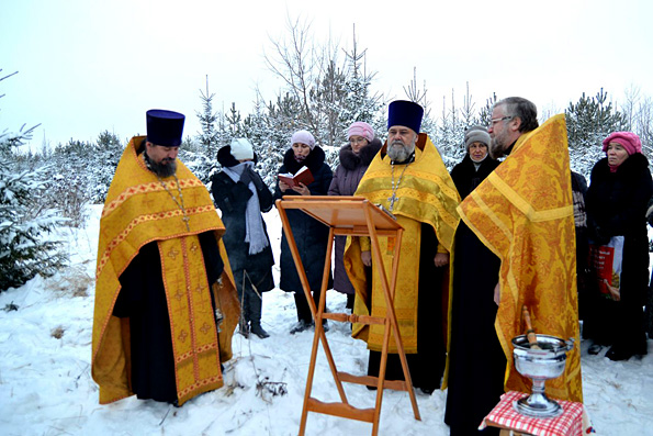Освящение места под строительство нового храма в Менделеевске
