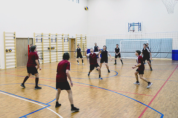 В Казанской духовной семианрии прошел первый турнир по волейболу