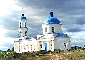 Храм на монастырском подворье в селе Анзирка в честь Казанской иконы Божией Матери.